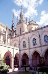 Atrio de la basílica